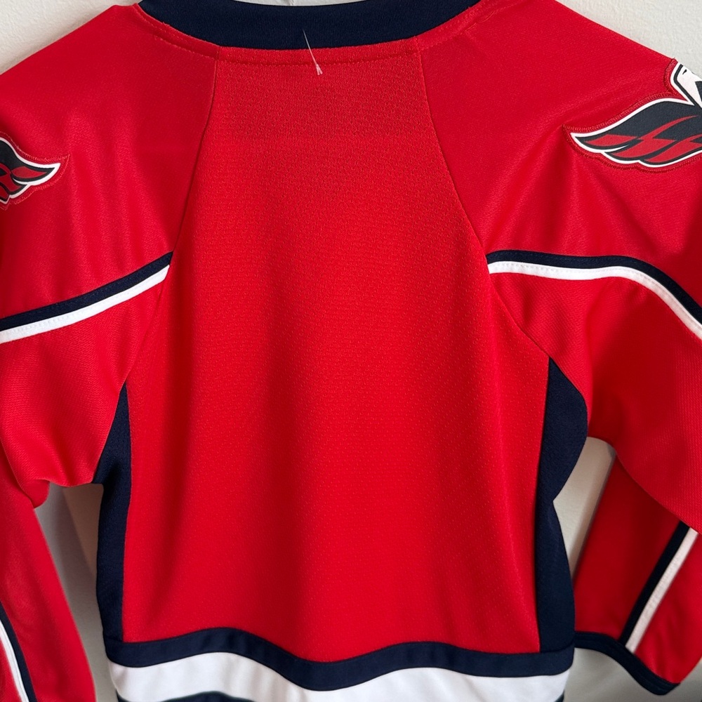NHL WASHINGTON CAPITALS  Red and Navy Hockey Jersey TEAM APPAREL - Picture 5 of 5